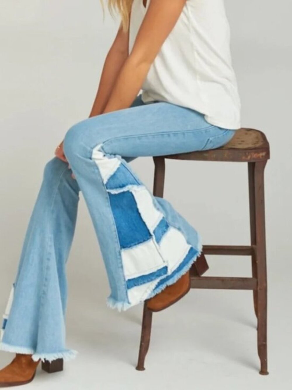 Show Me Your Mumu Woodstock Flare Bell Bottom Jeans Size 28 Echo Wash